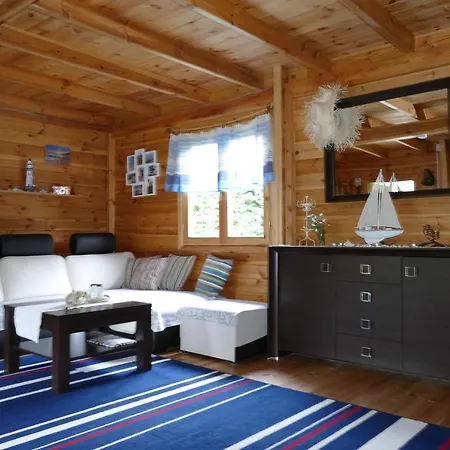 Semesterbostad Grey House