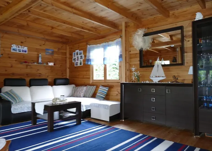 Semesterbostad Grey House